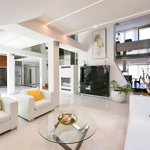 Presidential Penthouse, 303m2, Jacuzzi On Terrace, Sauna, 6bdrm, 4bthrm, Ac, Lift , Prague Czech Republic